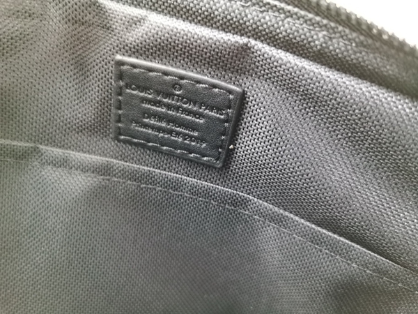 ルイヴィトンバッグ着用イメージ